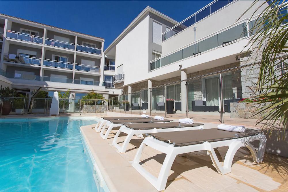 Hotel Revellata & Spa Καλβί Εξωτερικό φωτογραφία