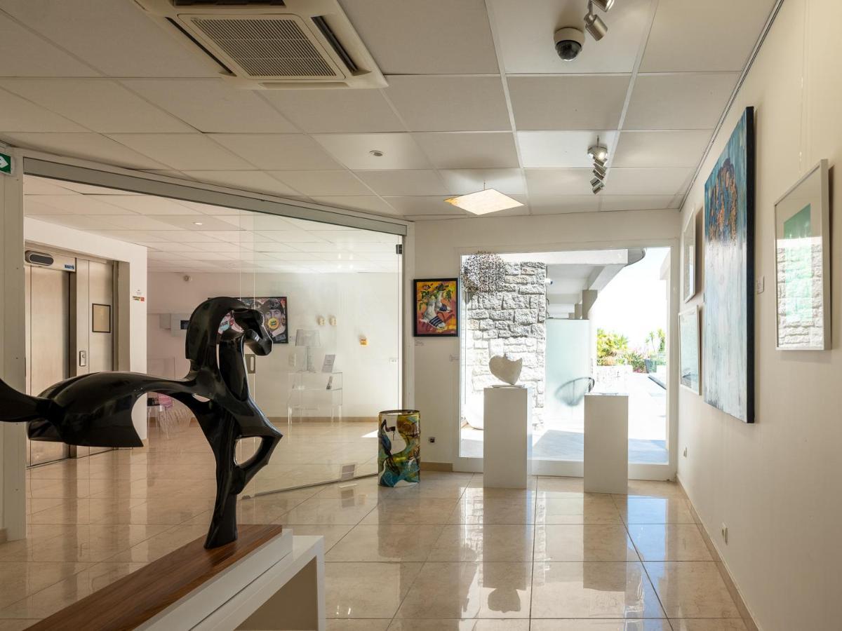 Hotel Revellata & Spa Καλβί Εξωτερικό φωτογραφία