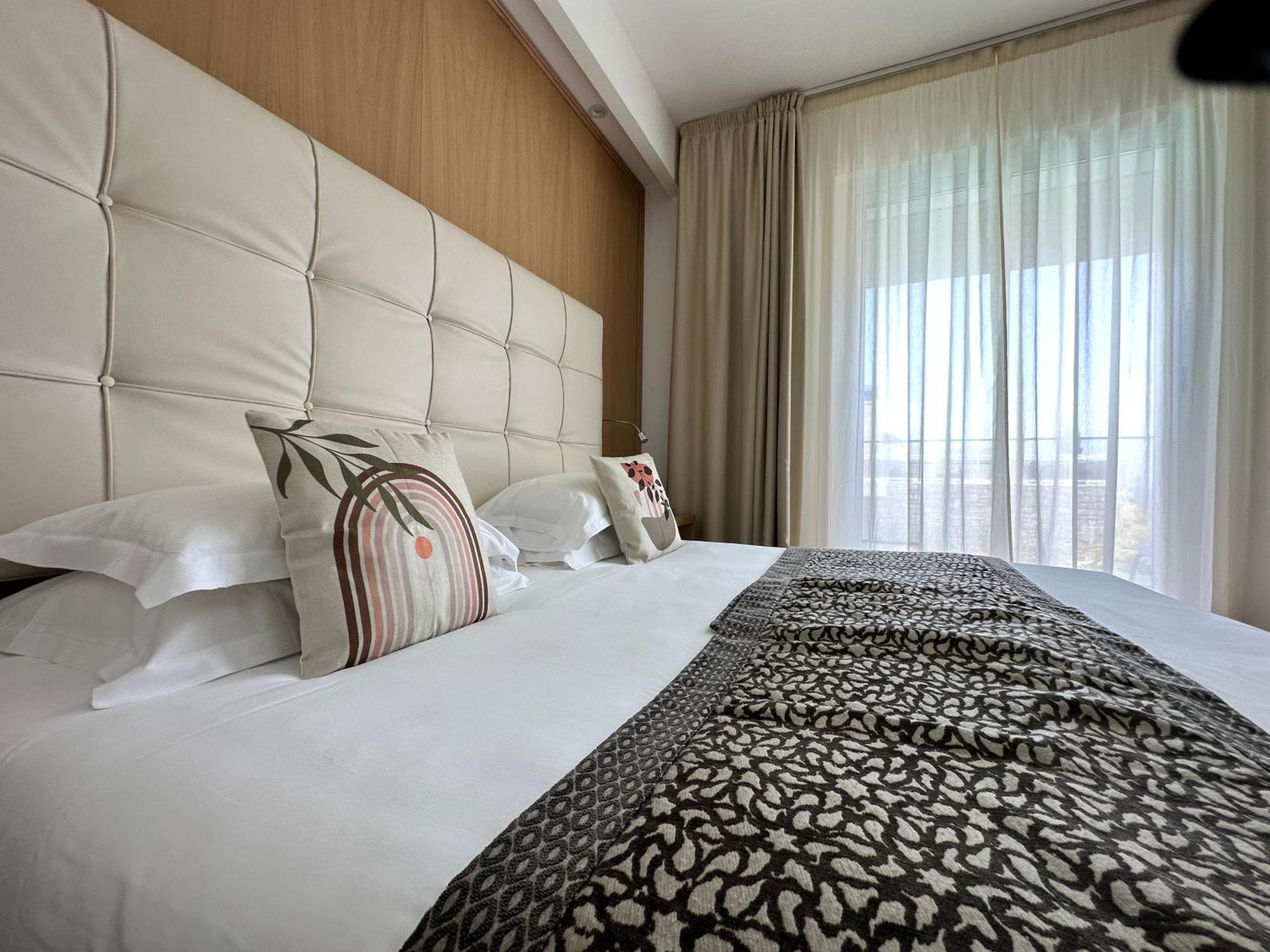 Hotel Revellata & Spa Καλβί Εξωτερικό φωτογραφία