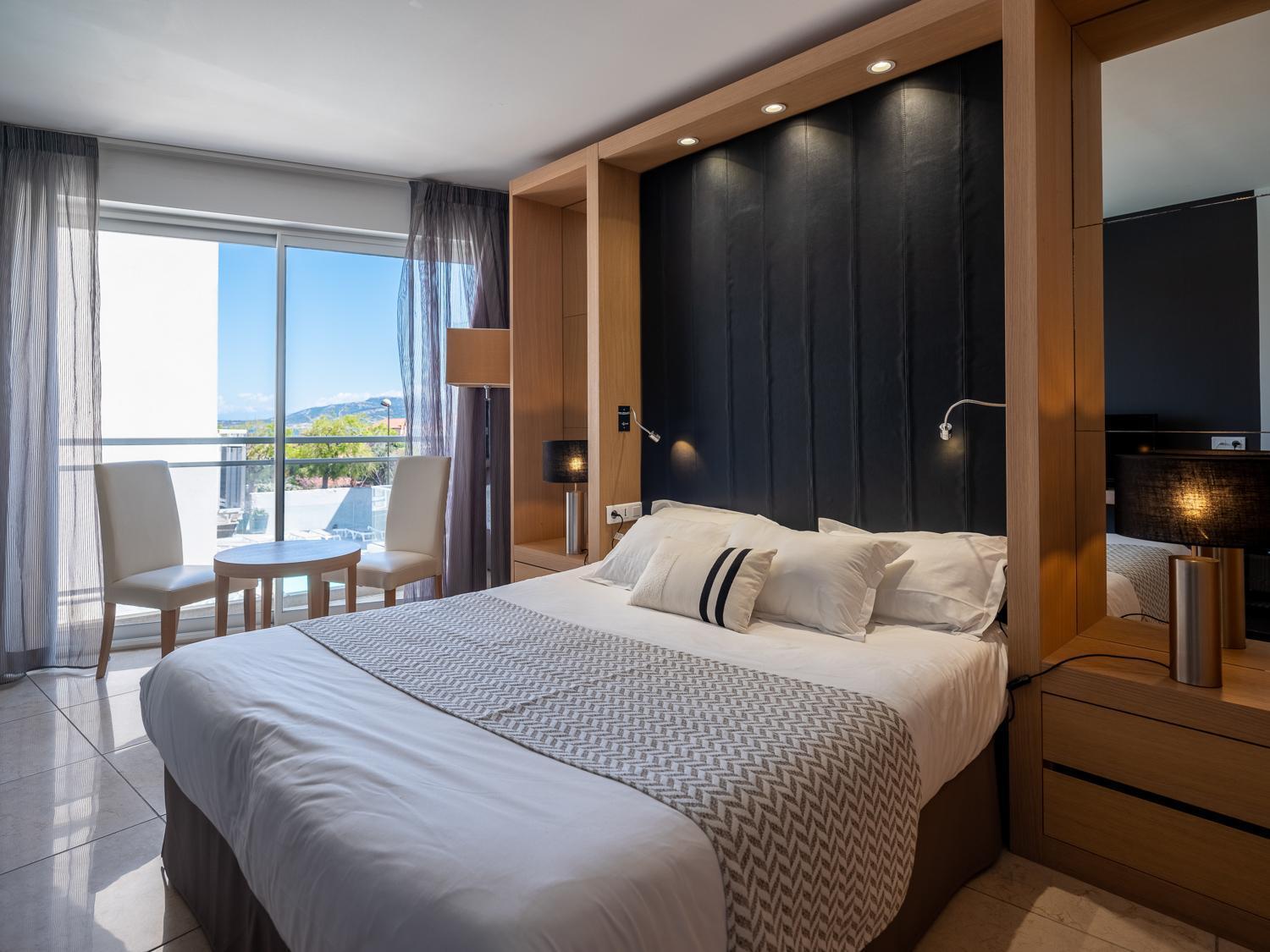 Hotel Revellata & Spa Καλβί Εξωτερικό φωτογραφία