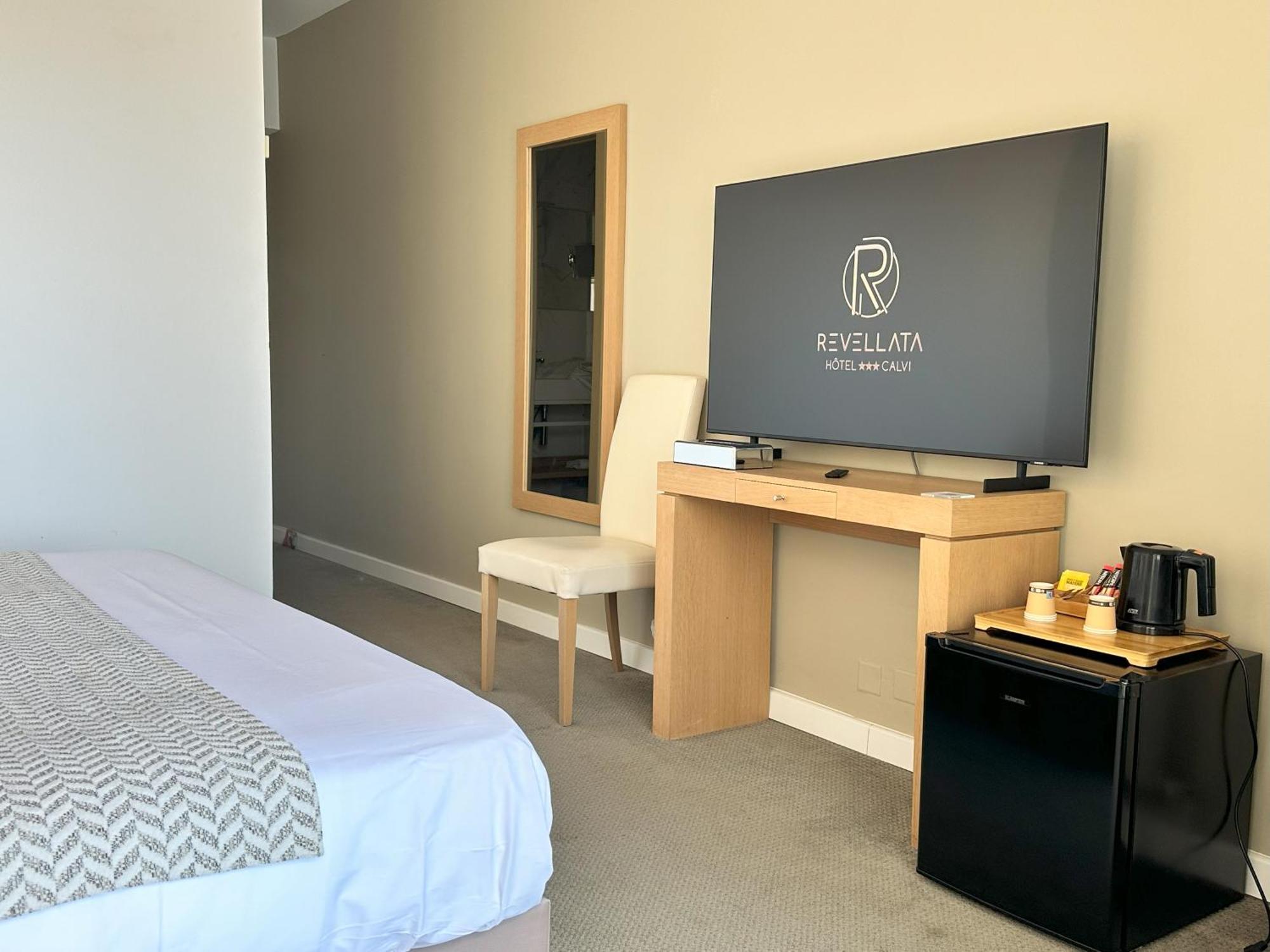 Hotel Revellata & Spa Καλβί Εξωτερικό φωτογραφία