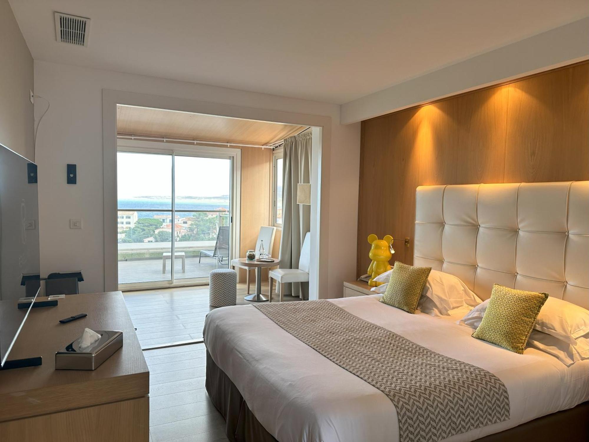Hotel Revellata & Spa Καλβί Εξωτερικό φωτογραφία